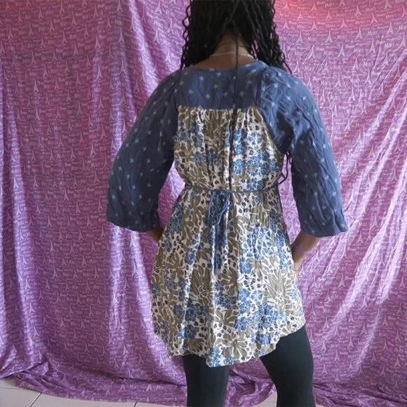 Free People floral deep front pocket v-neck blouse boho in blue, white and olive - Picture 4 of 4